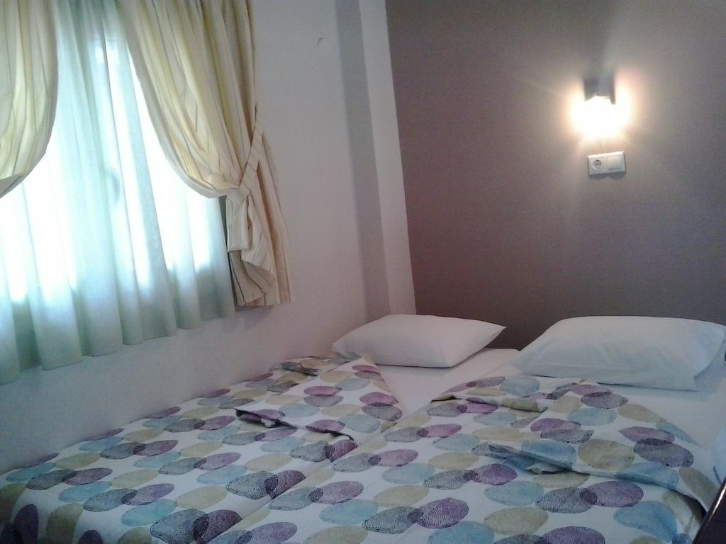 Thalassorama Studios Skala Marion Room photo