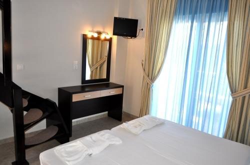 Thalassorama Studios Skala Marion Room photo
